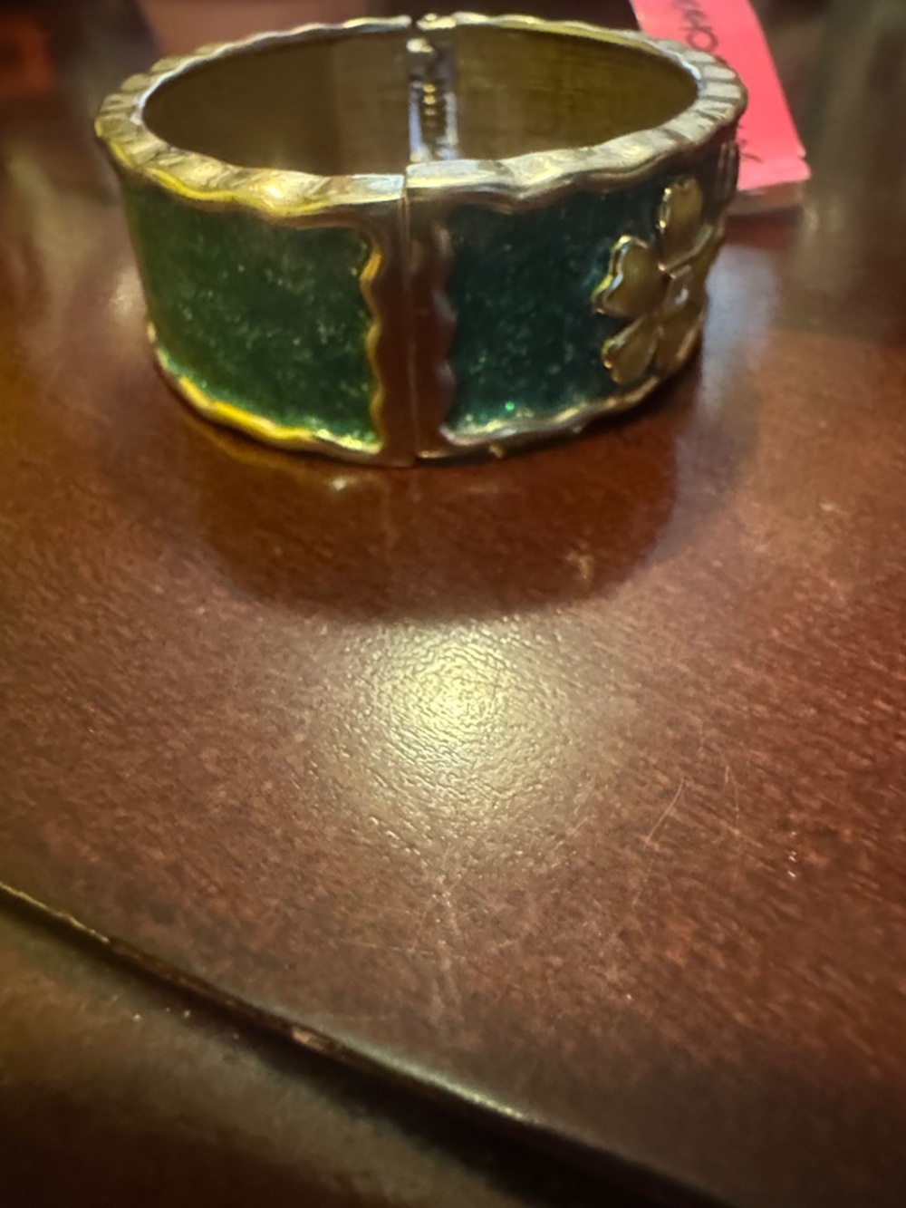Vintage Betsey Johnson Gold Floral Hinged Bangle Bracelet - Picture 6 of 9